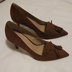 Ann Taylor Brown Suede Tassel Heels